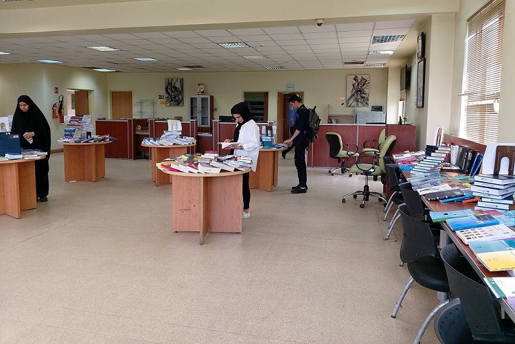 تمدید «نمایشگاه تازه‌های کتاب» در بخش کتب لاتین