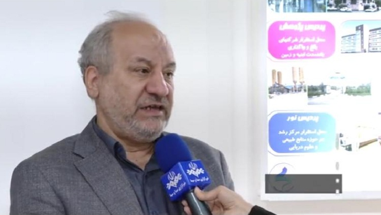 دکتر نادری منش: پارک‌های دانشگاهی بر توسعه فناوری و ورود دانش به صنعت، متمرکز هستند